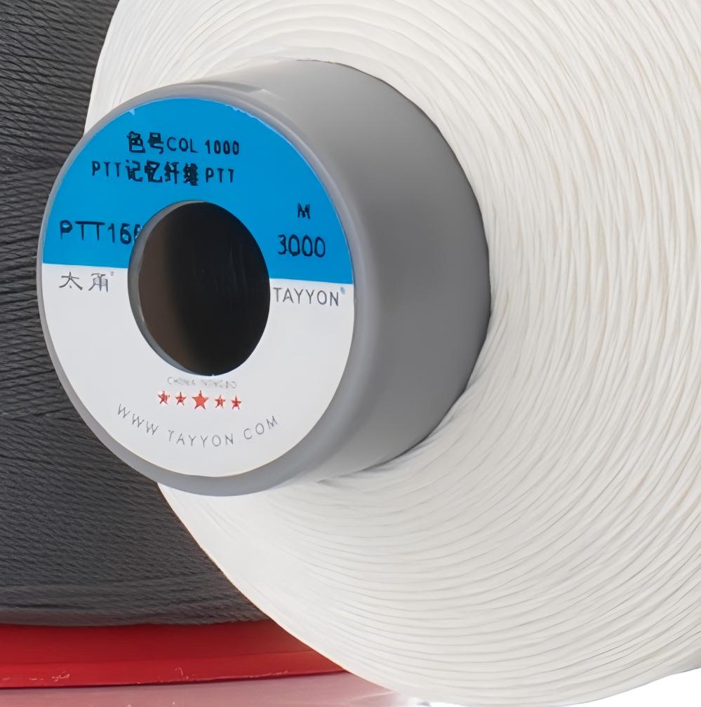 Trilobal polyester embroidery thread 120D/2